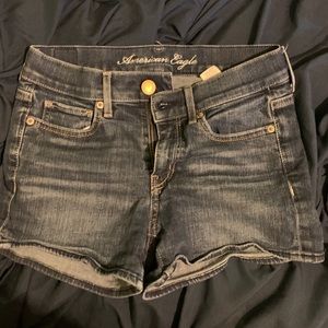 American Eagle Hi-rise Shorts